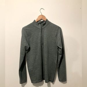 Men’s Medium Metal Vent Tech Midweight Half Zip